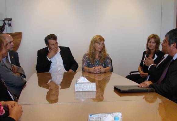 Un convenio con Chile Un convenio con Chile