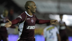 Con un gol sobre el final, Lanús venció a All Boys y sigue puntero Con un gol sobre el final, Lanús venció a All Boys y sigue puntero