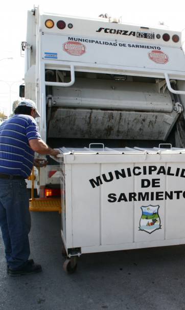 Sarmiento hace punta con la basura en contenedores Sarmiento hace punta con la basura en contenedores