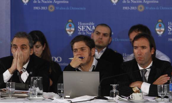 Impulso en el Senado al plan de blanqueo Impulso en el Senado al plan de blanqueo