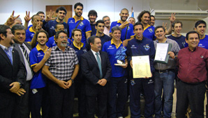 Otra distinción para el tricampeón Otra distinción para el tricampeón