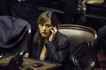 Nueva líder del bloque K suma críticas para Scioli Nueva líder del bloque K suma críticas para Scioli