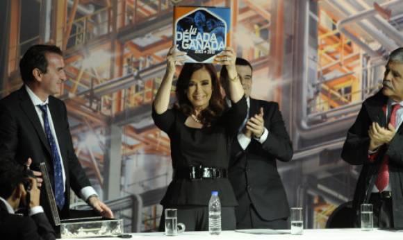 Fuerte apoyo de CFK a cementera sanjuanina Fuerte apoyo de CFK a cementera sanjuanina