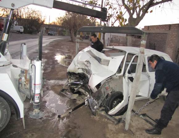Se mató en el auto que le regalaron por sus 18 años Se mató en el auto que le regalaron por sus 18 años