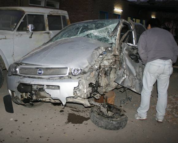 Choque y vuelco: 1 herido Choque y vuelco: 1 herido