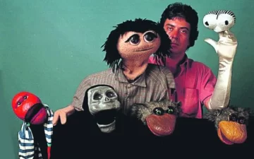 Títeres por aquí y por allá Títeres por aquí y por allá