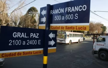 Ponen carteles con nombres de las calles Ponen carteles con nombres de las calles