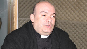 El Padre Rómulo Cámpora se recupera de una neumonitis El Padre Rómulo Cámpora se recupera de una neumonitis