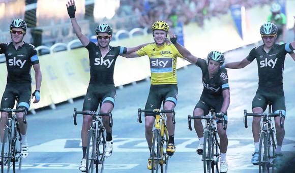 Entre ataques y sospechas Entre ataques y sospechas