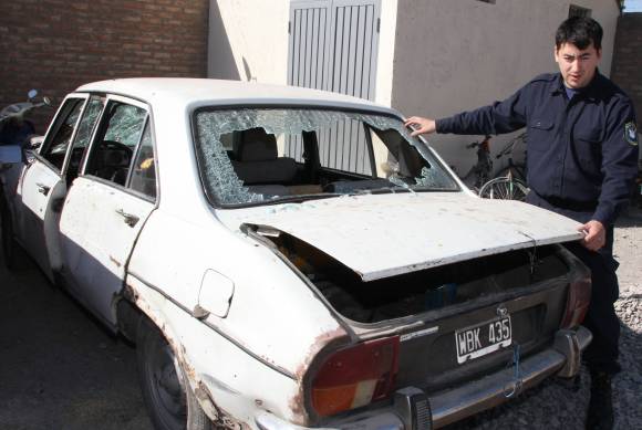 Cae por abusar de una niña y dañar el auto de su familia Cae por abusar de una niña y dañar el auto de su familia