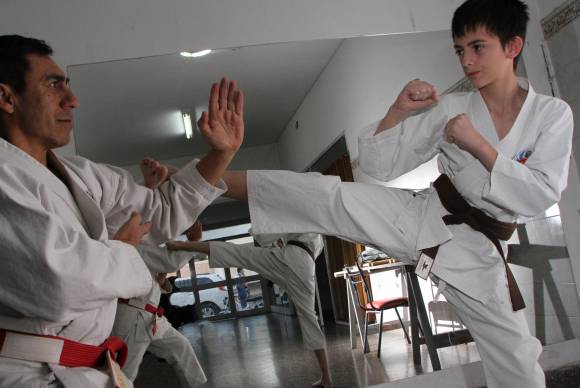 Un largo viaje al origen Un largo viaje al origen