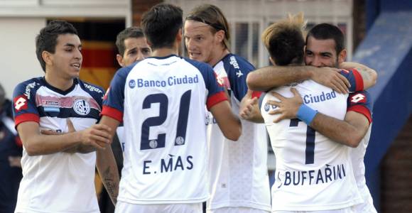 San Lorenzo y Mas arrancaron con una victoria sobre la hora San Lorenzo y Mas arrancaron con una victoria sobre la hora