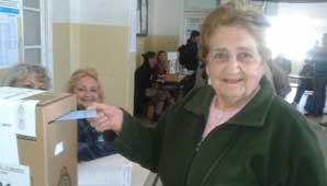 Blanca, la sanjuanina que con 86 años jamás faltó a votar Blanca, la sanjuanina que con 86 años jamás faltó a votar