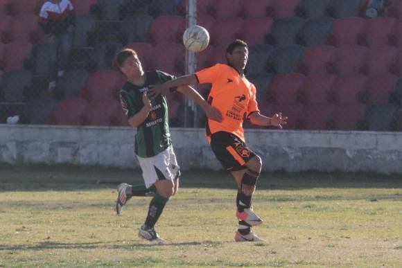 El Verdinegro goleó a Aberastain en el cierre de la fecha 15 El Verdinegro goleó a Aberastain en el cierre de la fecha 15