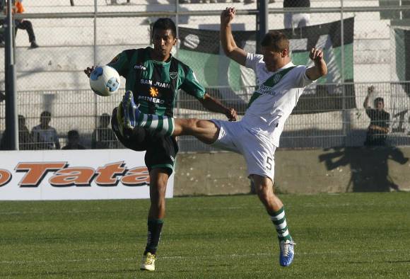 Se viene el villero, que está último y sin triunfos Se viene el villero, que está último y sin triunfos