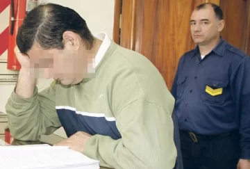 Condenado a 8 años y medio de cárcel por violar a su hija Condenado a 8 años y medio de cárcel por violar a su hija