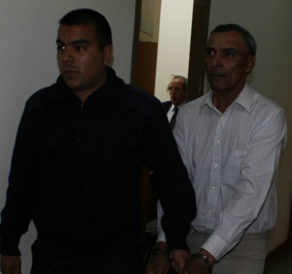 Juicio y confesión por un crimen en triángulo amoroso Juicio y confesión por un crimen en triángulo amoroso