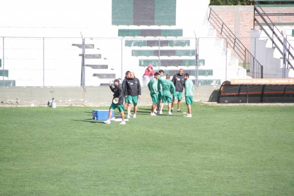 Daniel Garnero probó un equipo con Bogado y Caprari de titulares Daniel Garnero probó un equipo con Bogado y Caprari de titulares