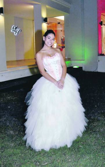 Los quince de Milagros Aguilera Los quince de Milagros Aguilera