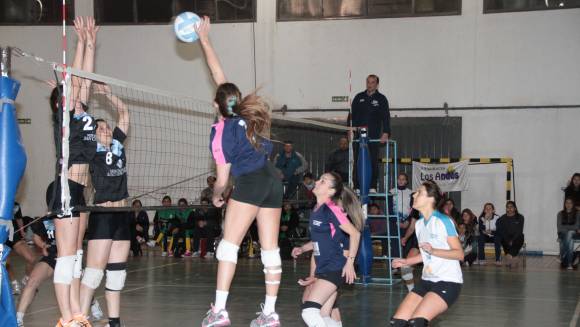 La Universidad arrancó con todo y hoy busca el pasaje La Universidad arrancó con todo y hoy busca el pasaje