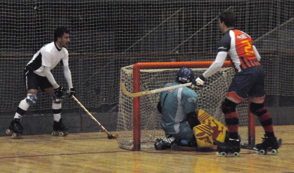 Entre el juego, los goles y la espera Entre el juego, los goles y la espera