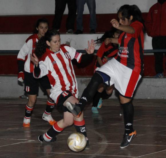Las chicas arrancan con la segunda etapa Las chicas arrancan con la segunda etapa
