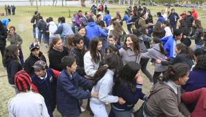 Más de 300 chicos disfrutaron de la estudiantina capitalina Más de 300 chicos disfrutaron de la estudiantina capitalina