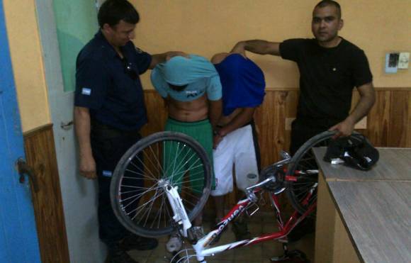 Caen por un brutal asalto a una mujer Caen por un brutal asalto a una mujer