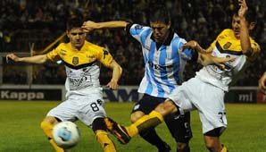 Racing venció a Olimpo y obtuvo su primera victoria del torneo Racing venció a Olimpo y obtuvo su primera victoria del torneo
