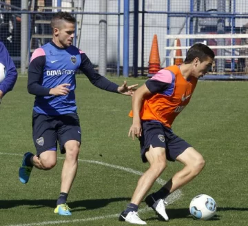 Riquelme y Gago, afuera Riquelme y Gago, afuera