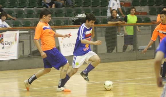 Huarpes tiene ventaja Huarpes tiene ventaja