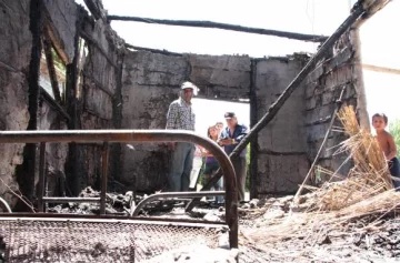 Una pareja quedó sin nada por un incendio Una pareja quedó sin nada por un incendio