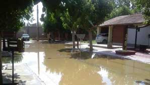 Cada vez que llueve, se les inundan las calles por semanas Cada vez que llueve, se les inundan las calles por semanas