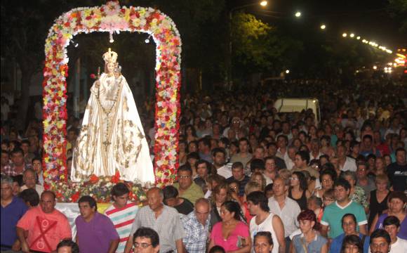 Andacollo: 270 danzantes le agradecieron a la Virgen Andacollo: 270 danzantes le agradecieron a la Virgen