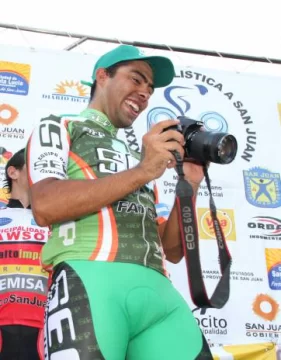 Un profesional en todo aspecto Un profesional en todo aspecto