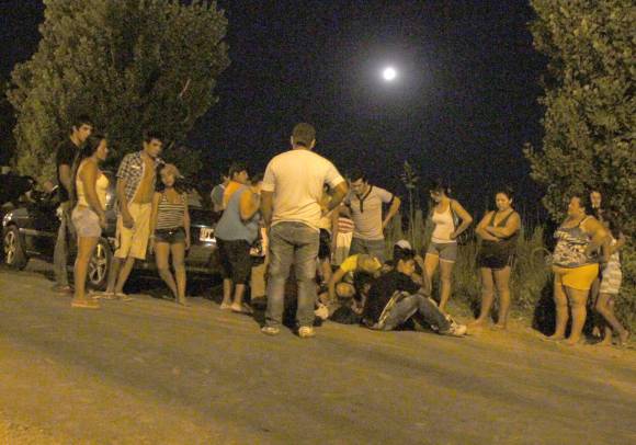 Por jugar, una beba se fue a la calle y murió bajo un auto Por jugar, una beba se fue a la calle y murió bajo un auto