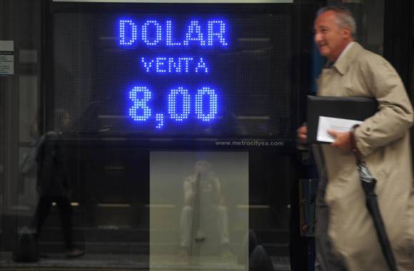 El dólar oficial abre estable tras las precisiones que hizo el Gobierno El dólar oficial abre estable tras las precisiones que hizo el Gobierno