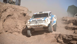 Martínez logró terminar una de las etapas más duras del Dakar Martínez logró terminar una de las etapas más duras del Dakar