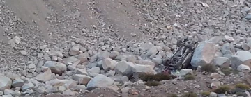 Una camioneta cayó 40 metros por un precipicio en el Paso de Agua Negra: 4 personas quedaron heridas Una camioneta cayó 40 metros por un precipicio en el Paso de Agua Negra: 4 personas quedaron heridas