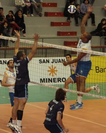 Los 2 últimos en casa antes de armar el bolso Los 2 últimos en casa antes de armar el bolso