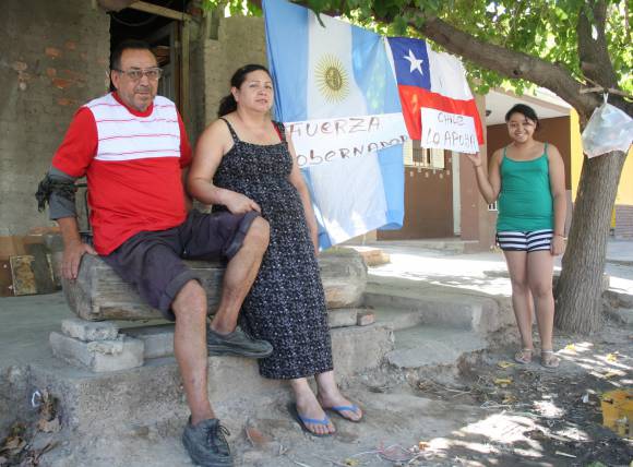 Apoyo incondicional de una familia chilena Apoyo incondicional de una familia chilena