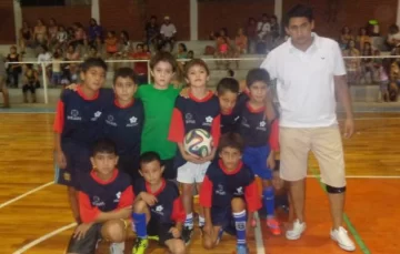 Un lugar para los chicos en la Esquina Colorada Un lugar para los chicos en la Esquina Colorada