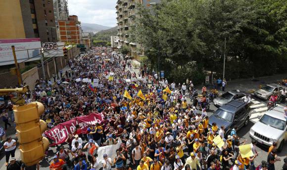 Una protesta mortal sacudió a Venezuela Una protesta mortal sacudió a Venezuela