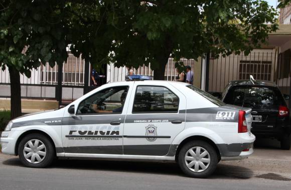 Se va a cuidar a un enfermo y roban $80.000 de su casa Se va a cuidar a un enfermo y roban $80.000 de su casa