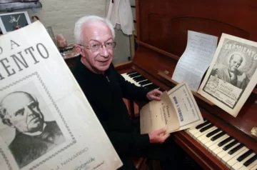 Los himnos a Sarmiento desconocidos Los himnos a Sarmiento desconocidos