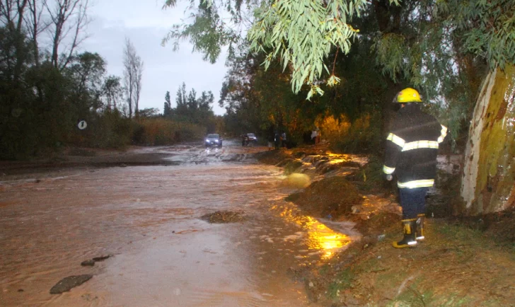 Temporal y drama: más de 500 evacuados en San Juan Temporal y drama: más de 500 evacuados en San Juan