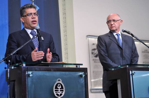 CFK garantiza apoyo ‘absoluto’ a Venezuela CFK garantiza apoyo ‘absoluto’ a Venezuela