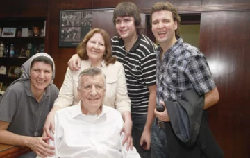 La intimidad de los Gioja en la emotiva vuelta a San Juan La intimidad de los Gioja en la emotiva vuelta a San Juan