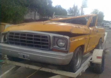 Vuelco y 2 heridos Vuelco y 2 heridos