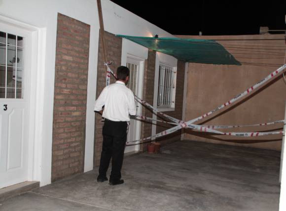 Misterioso asesinato de un anciano en el barrio Camus Misterioso asesinato de un anciano en el barrio Camus